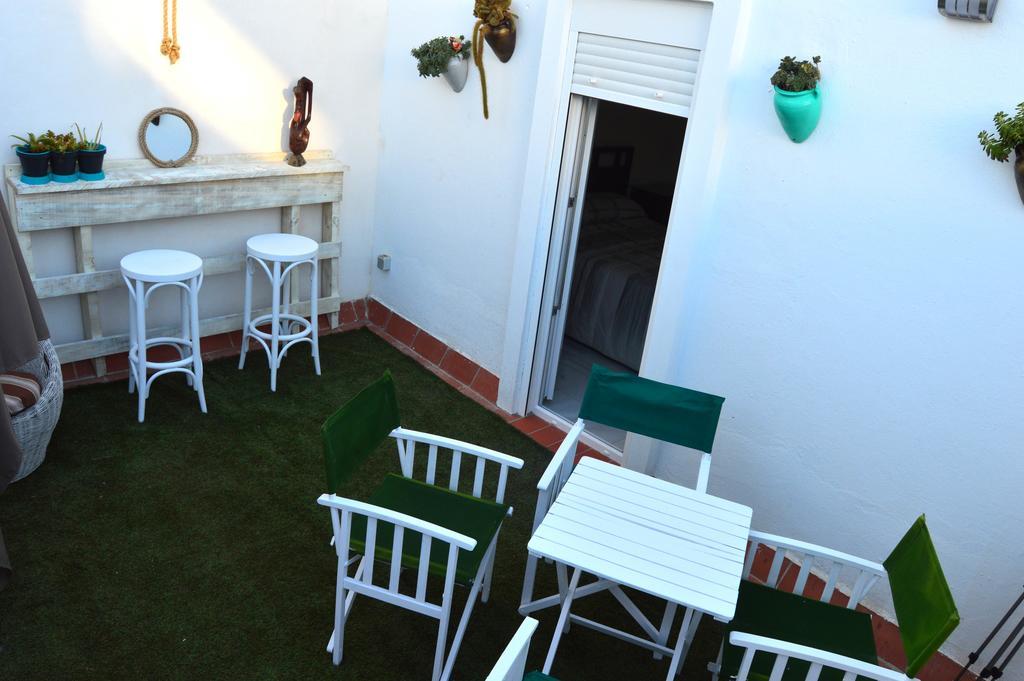 Atico 19 Dias Y Muchas Noches Lägenhet Cádiz Exteriör bild